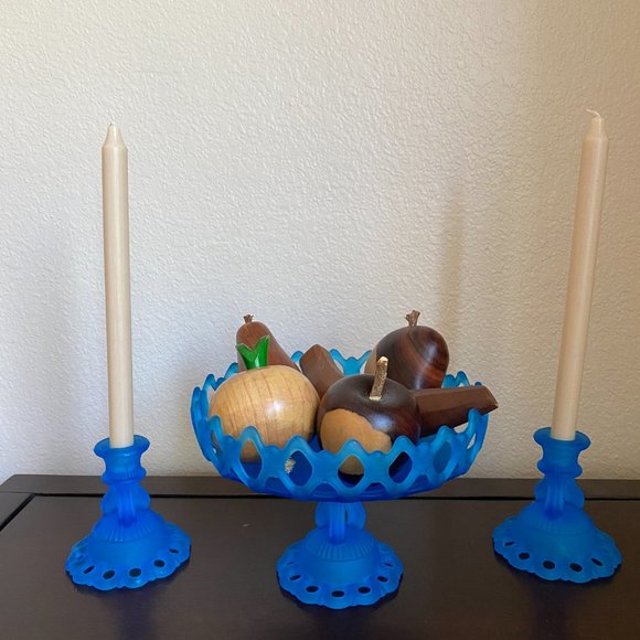 Vintage Westmoreland Elegant Glass Blue Satin Mist Doric Open Lace Console Set - Picture 10 of 16